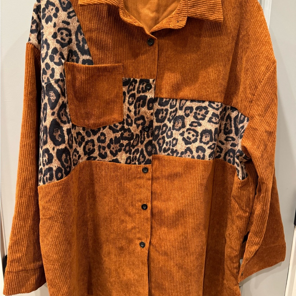 Corduroy/Leopard Shirt   Rust/Leopard Size Small (on label, but runs large).